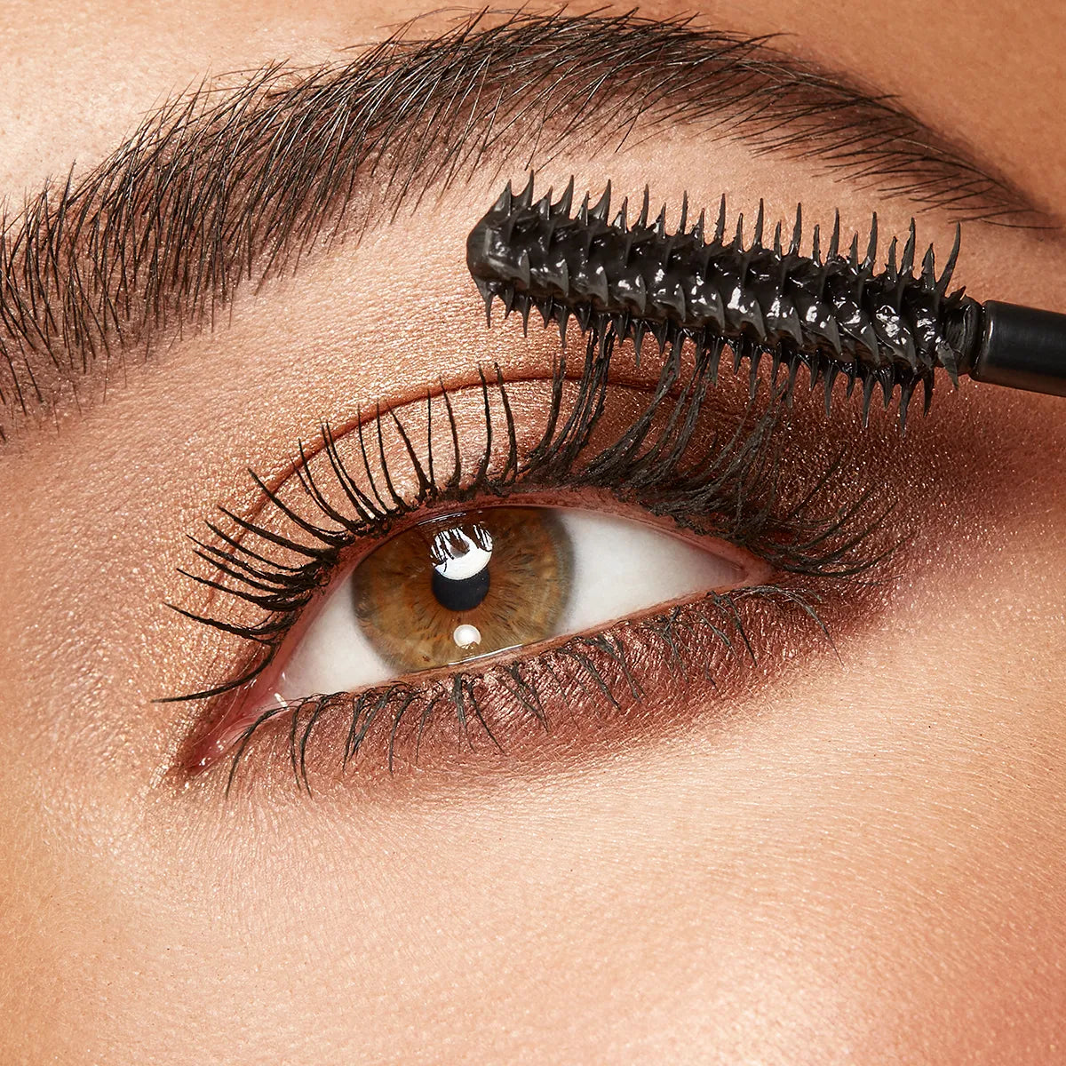 Ultra tech + volume and definition mascara